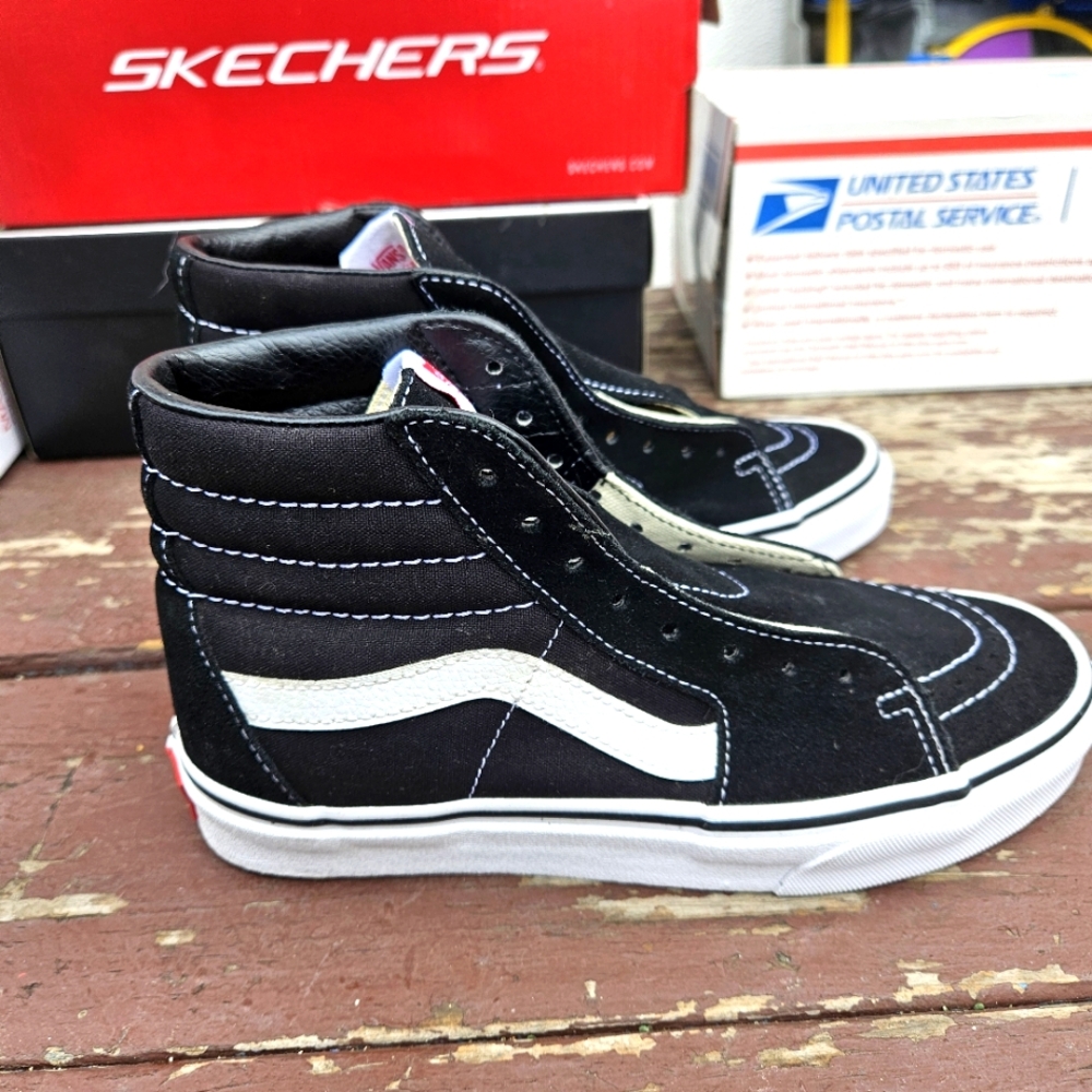 Vans Black High-Top Men's Shoes - Picture 11 of 16